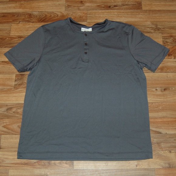Calibrate Men's Classic 3 Button Henley T-Shirt - Picture 1 of 3